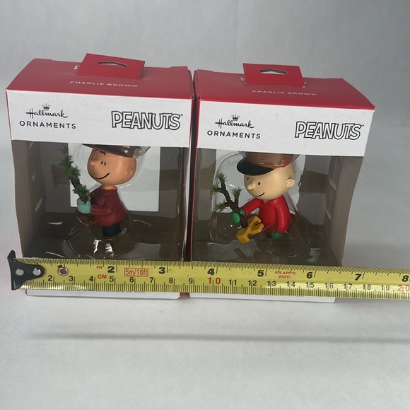 Hallmark Ornament Lot of 2 Peanuts Charlie Brown With Tree - Picture 8 of 8